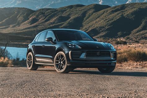 edmunds porsche macan